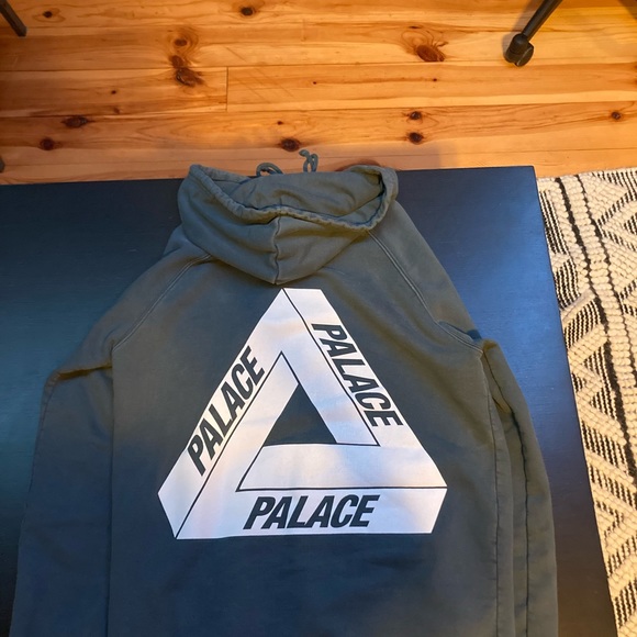 Palace Hoodie - Picture 3 of 3